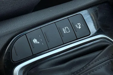 HT22OVZ Hyundai Ioniq 1.6 h-GDi Premium DCT Euro 6 (s/s) 5dr Thumbnail #38