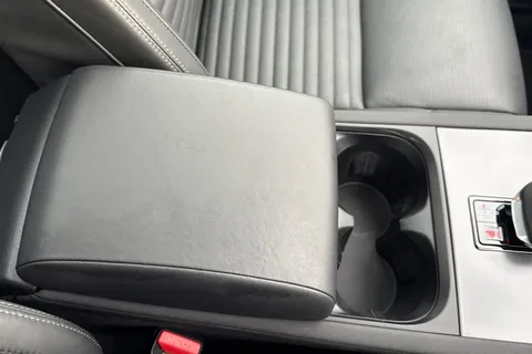 KW74ZKD Land Rover Discovery Sport 2.0 D200 Dynamic HSE 5dr Thumbnail #46