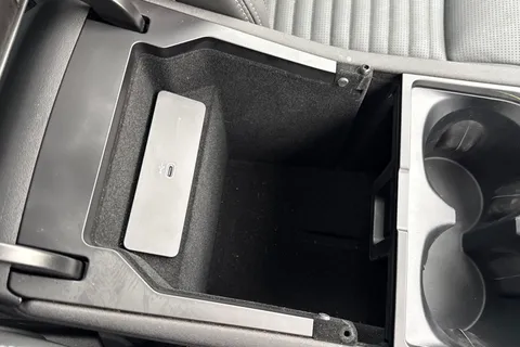 KW74ZKD Land Rover Discovery Sport 2.0 D200 Dynamic HSE 5dr Thumbnail #47