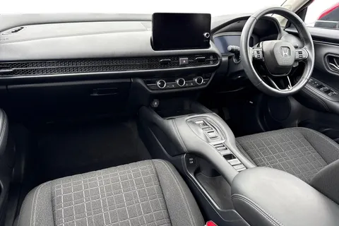 RO25NDJ Honda ZR-V 2.0 eHEV Elegance 5dr CVT Thumbnail #17