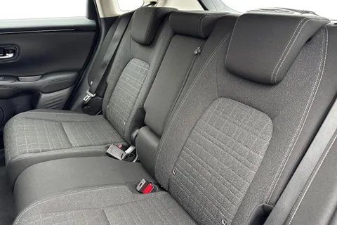 RO25NDJ Honda ZR-V 2.0 eHEV Elegance 5dr CVT Thumbnail #19