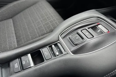 RO25NDJ Honda ZR-V 2.0 eHEV Elegance 5dr CVT Thumbnail #36