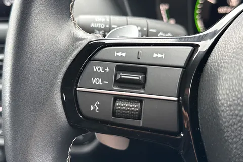 RO25NDJ Honda ZR-V 2.0 eHEV Elegance 5dr CVT Thumbnail #41