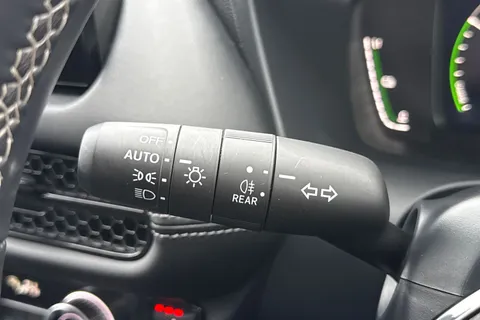 RO25NDJ Honda ZR-V 2.0 eHEV Elegance 5dr CVT Thumbnail #42