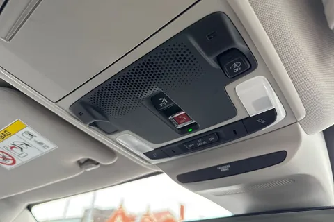 RO25NDJ Honda ZR-V 2.0 eHEV Elegance 5dr CVT Thumbnail #45