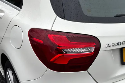 DK67RMO Mercedes-Benz A Class 2.1 A200d Sport (Premium) 7G-DCT Euro 6 (s/s) 5dr Thumbnail #28