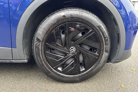 KP72FLH Volkswagen ID.4 109kW Life Pure 52kWh 5dr Auto | Heated Seats | Rear Camera Thumbnail #10