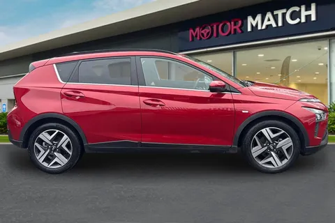 YP23WMD Hyundai Bayon 1.0 T-GDi MHEV Premium DCT Euro 6 (s/s) 5dr Thumbnail #4