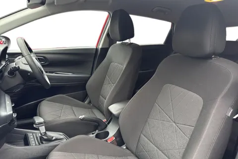 YP23WMD Hyundai Bayon 1.0 T-GDi MHEV Premium DCT Euro 6 (s/s) 5dr Thumbnail #11