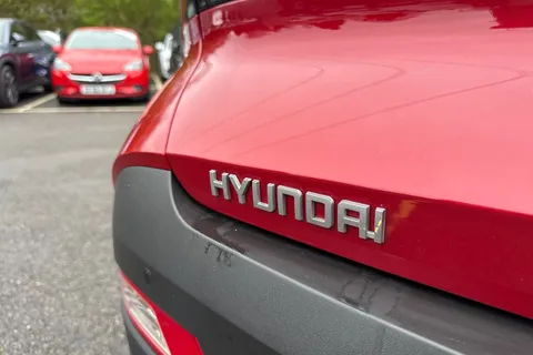 YP23WMD Hyundai Bayon 1.0 T-GDi MHEV Premium DCT Euro 6 (s/s) 5dr Thumbnail #48