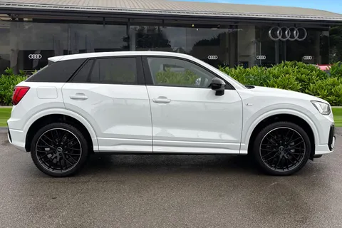 DK74XKZ Audi Q2 Black Edition 35 TFSI  150 PS S tronic Thumbnail #4