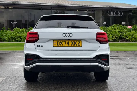 DK74XKZ Audi Q2 Black Edition 35 TFSI  150 PS S tronic Thumbnail #5