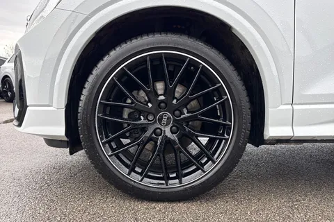 DK74XKZ Audi Q2 Black Edition 35 TFSI  150 PS S tronic Thumbnail #25