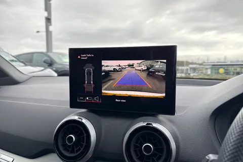 DK74XKZ Audi Q2 Black Edition 35 TFSI  150 PS S tronic Thumbnail #33