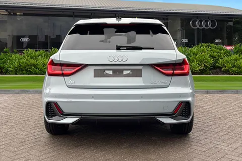  Audi A1 1.0 TFSI 30 S line Sportback Euro 6 (s/s) 5dr Thumbnail #5