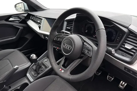  Audi A1 1.0 TFSI 30 S line Sportback Euro 6 (s/s) 5dr Thumbnail #8