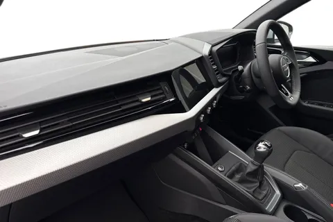  Audi A1 1.0 TFSI 30 S line Sportback Euro 6 (s/s) 5dr Thumbnail #9