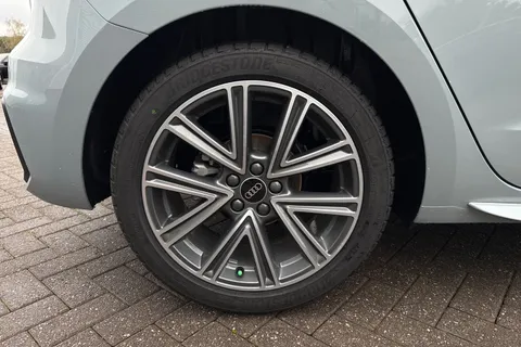  Audi A1 1.0 TFSI 30 S line Sportback Euro 6 (s/s) 5dr Thumbnail #22