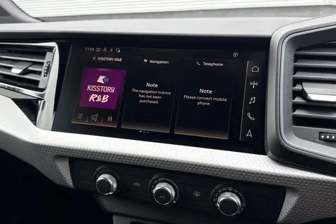  Audi A1 1.0 TFSI 30 S line Sportback Euro 6 (s/s) 5dr Thumbnail #25