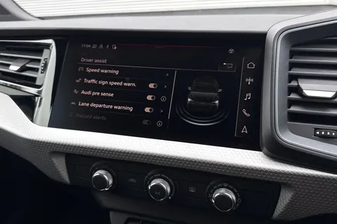  Audi A1 1.0 TFSI 30 S line Sportback Euro 6 (s/s) 5dr Thumbnail #34