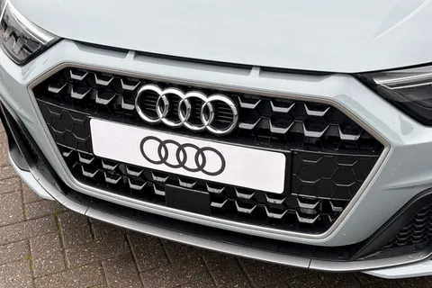  Audi A1 1.0 TFSI 30 S line Sportback Euro 6 (s/s) 5dr Thumbnail #45