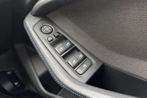 BC73PVX BMW 1 Series 2.0 M135i Auto xDrive Euro 6 (s/s) 5dr Thumbnail #22