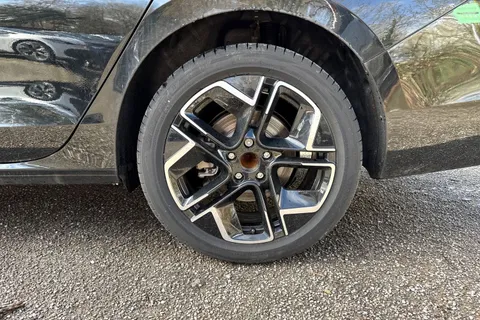  Volkswagen Passat 1.5 eTSI MHEV Elegance DSG Euro 6 (s/s) 5dr Thumbnail #10