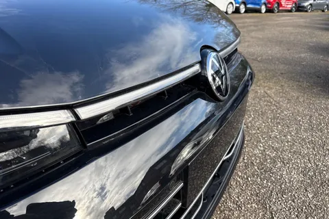  Volkswagen Passat 1.5 eTSI MHEV Elegance DSG Euro 6 (s/s) 5dr Thumbnail #24