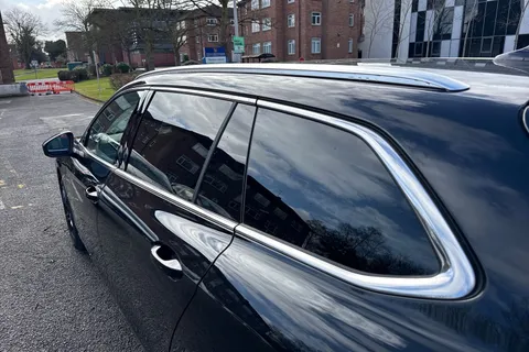  Volkswagen Passat 1.5 eTSI MHEV Elegance DSG Euro 6 (s/s) 5dr Thumbnail #28