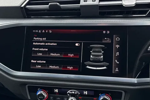 NJ72GYK Audi Q3 Black Edition 45 TFSI e  245 PS S tronic Thumbnail #34