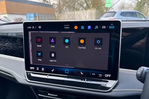  Volkswagen Passat 1.5 eTSI MHEV Elegance DSG Euro 6 (s/s) 5dr Thumbnail #40