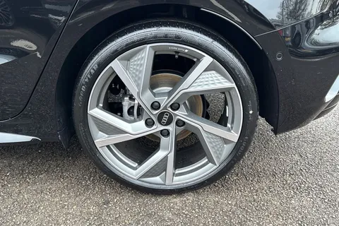 Audi A3 1.5 TFSI Black Edition Sportback Euro 6 (s/s) 5dr Thumbnail #11