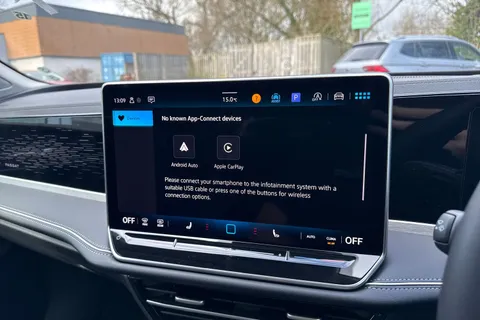  Volkswagen Passat 1.5 eTSI MHEV Elegance DSG Euro 6 (s/s) 5dr Thumbnail #44