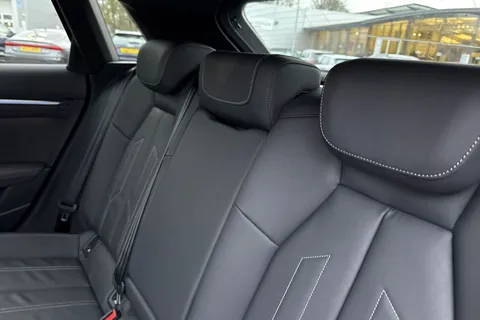 Audi A3 1.5 TFSI Black Edition Sportback Euro 6 (s/s) 5dr Thumbnail #19