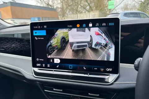  Volkswagen Passat 1.5 eTSI MHEV Elegance DSG Euro 6 (s/s) 5dr Thumbnail #51