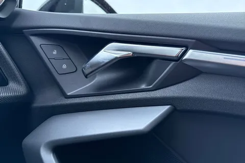 Audi A3 1.5 TFSI Black Edition Sportback Euro 6 (s/s) 5dr Thumbnail #21