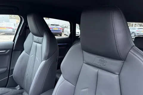 Audi A3 1.5 TFSI Black Edition Sportback Euro 6 (s/s) 5dr Thumbnail #24