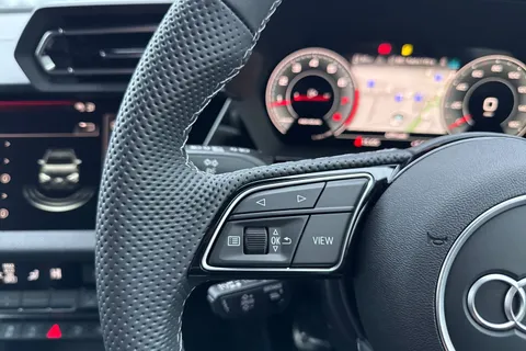 Audi A3 1.5 TFSI Black Edition Sportback Euro 6 (s/s) 5dr Thumbnail #27