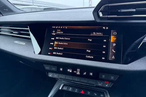 Audi A3 1.5 TFSI Black Edition Sportback Euro 6 (s/s) 5dr Thumbnail #35