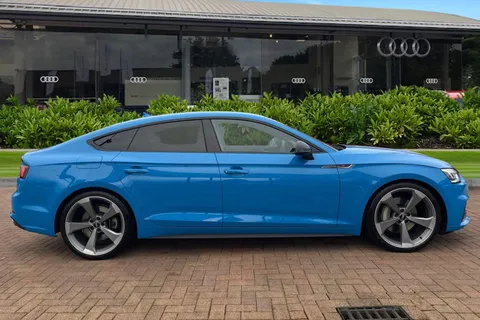 AJ69BDF Audi A5 Black Edition 45 TFSI quattro 245 PS S tronic Thumbnail #4