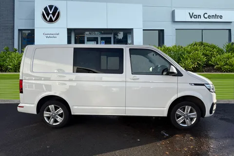 CX74LDK Volkswagen Transporter 2.0 TDI 150 Highline Kombi Van Thumbnail #4