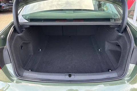 DE72LHZ Audi A4 Technik 35 TFSI  150 PS S tronic Thumbnail #7