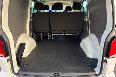 CX74LDK Volkswagen Transporter 2.0 TDI 150 Highline Kombi Van Thumbnail #7