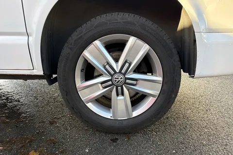 CX74LDK Volkswagen Transporter 2.0 TDI 150 Highline Kombi Van Thumbnail #11