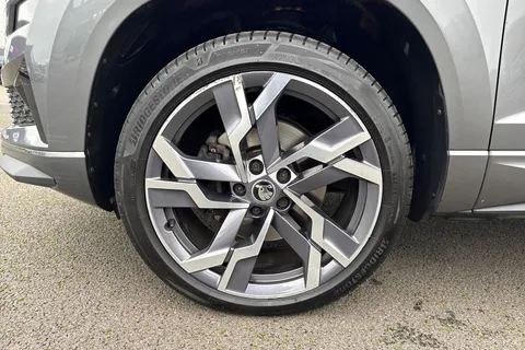 KP72OBB Škoda Karoq 2.0 TSI SportLine DSG 4WD Euro 6 (s/s) 5dr Thumbnail #14