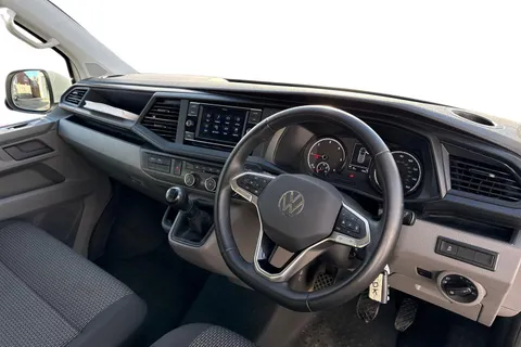 CX74LDK Volkswagen Transporter 2.0 TDI 150 Highline Kombi Van Thumbnail #14