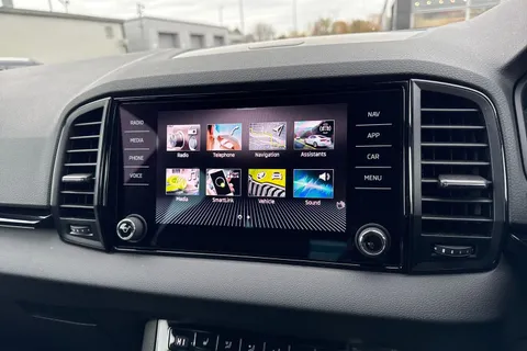 KP72OBB Škoda Karoq 2.0 TSI SportLine DSG 4WD Euro 6 (s/s) 5dr Thumbnail #18