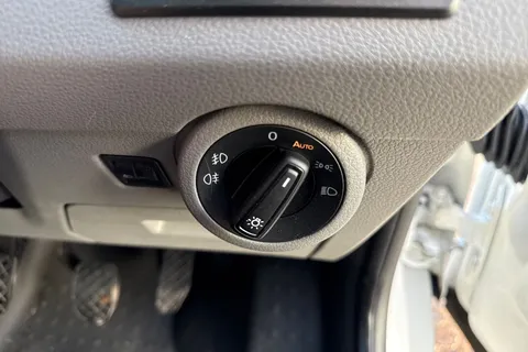 CX74LDK Volkswagen Transporter 2.0 TDI 150 Highline Kombi Van Thumbnail #28