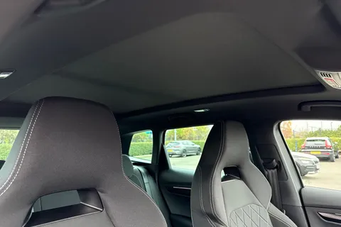 KP72OBB Škoda Karoq 2.0 TSI SportLine DSG 4WD Euro 6 (s/s) 5dr Thumbnail #40