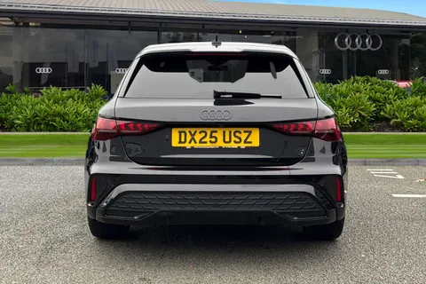 DX25USZ Audi A3 Black Edition 35 TFSI 150 PS S tronic Thumbnail #5